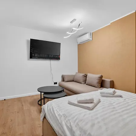 3br Calea Victoriei & Balcony Swing & 2 Baths Bucharest