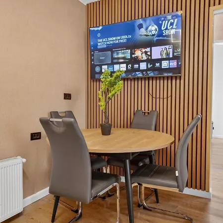 3br Calea Victoriei & Balcony Swing & 2 Baths Apartment Bucharest