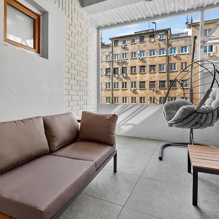 3br Calea Victoriei & Balcony Swing & 2 Baths * Bucharest